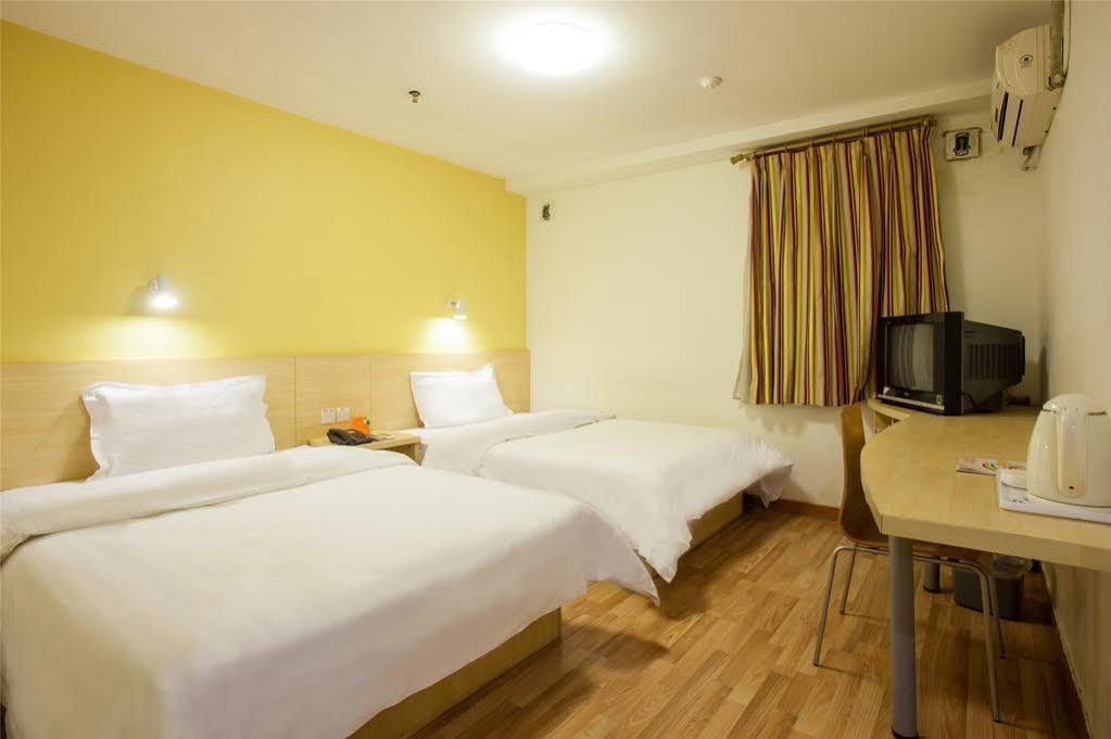 7 Days Inn กวางโจว ภายนอก รูปภาพ