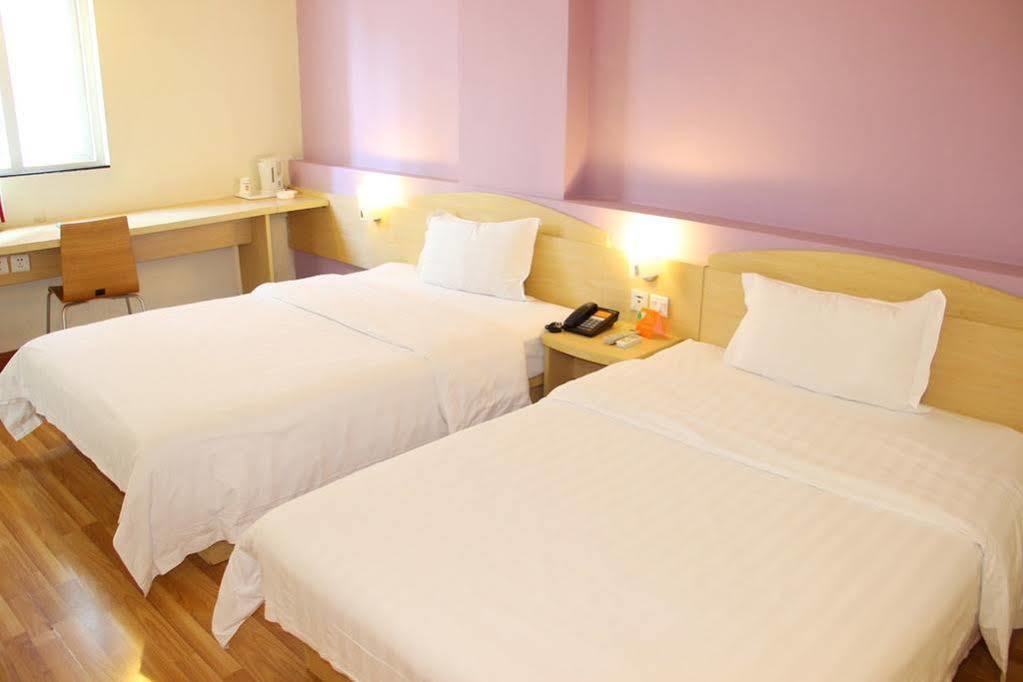 7 Days Inn กวางโจว ภายนอก รูปภาพ