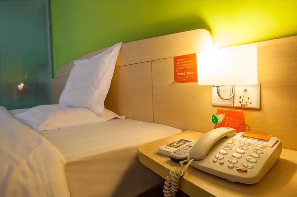 7 Days Inn กวางโจว ภายนอก รูปภาพ
